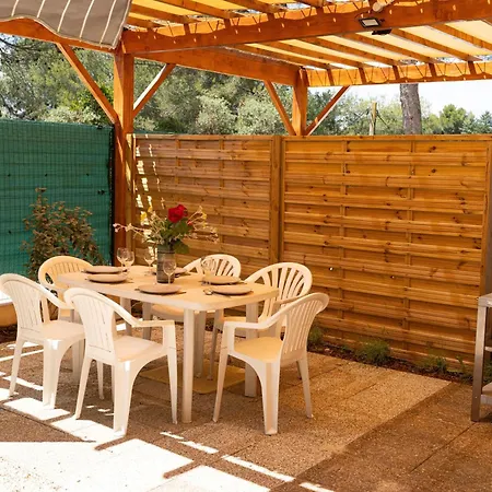 Ecureuil Et Pinede Holiday home *